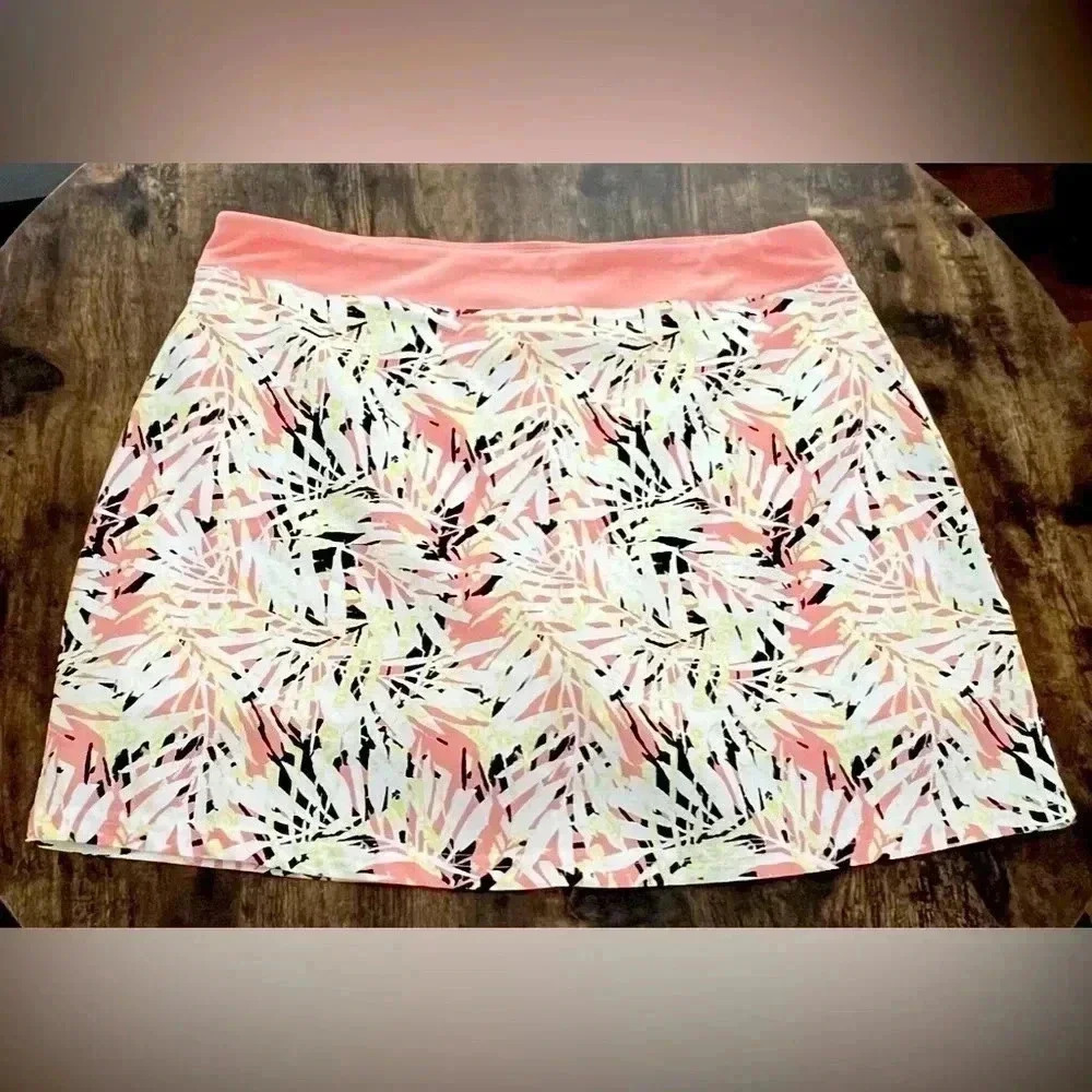 PEBBLE BEACH | DRY-LUXE Performance skort. Size: L